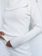 Load image into Gallery viewer, "Seoul" angora jumper