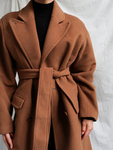 Load image into Gallery viewer, "Dulce Lecce" coat