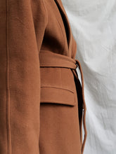 Load image into Gallery viewer, "Dulce Lecce" coat