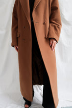 Load image into Gallery viewer, "Dulce Lecce" coat
