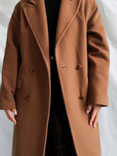 Load image into Gallery viewer, "Dulce Lecce" coat