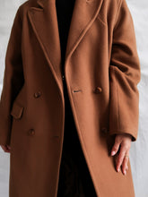 Load image into Gallery viewer, "Dulce Lecce" coat