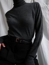 Load image into Gallery viewer, Grey cashmere turtleneck jumper