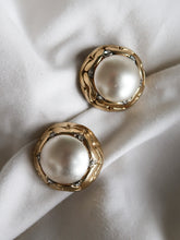 Load image into Gallery viewer, "Monica" vintage earrings