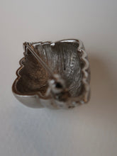Load image into Gallery viewer, "Coquillage" silver brooch