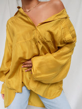 Load image into Gallery viewer, "Honey" silk shirt