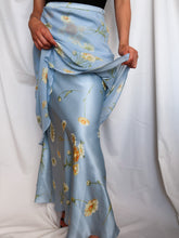 Load image into Gallery viewer, ESCADA silk skirt