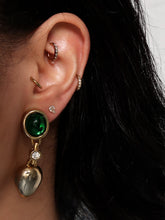 Load image into Gallery viewer, "Camilla" vintage earrings