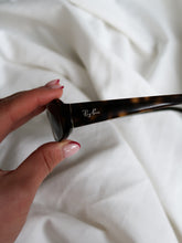 Load image into Gallery viewer, RAY BAN unisex sunglasses