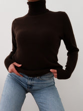 Load image into Gallery viewer, "Brownie" cashmere turtleneck