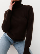 Load image into Gallery viewer, "Brownie" cashmere turtleneck