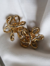 Load image into Gallery viewer, "Lys" clip on earrings