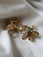 Load image into Gallery viewer, "Lys" clip on earrings