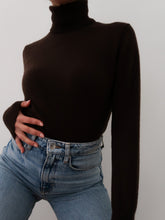 Load image into Gallery viewer, "Brownie" cashmere turtleneck