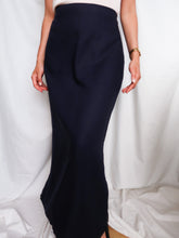 Load image into Gallery viewer, "Sia" linen skirt