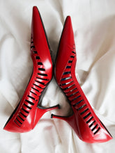 Load image into Gallery viewer, MIU MIU vintage pumps