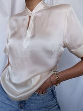 Load image into Gallery viewer, "Mao" silk top