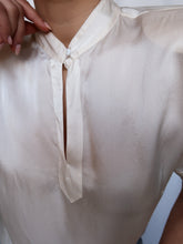 Load image into Gallery viewer, "Mao" silk top