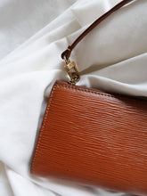 Load image into Gallery viewer, LOUIS VUITTON  clutch bag