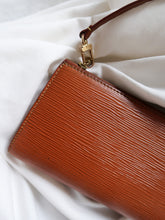 Load image into Gallery viewer, LOUIS VUITTON  clutch bag