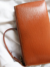 Load image into Gallery viewer, LOUIS VUITTON  clutch bag
