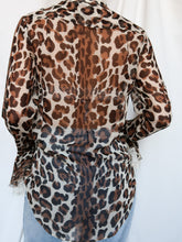 Load image into Gallery viewer, BLUMARINE silk shirt