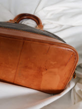 Load image into Gallery viewer, LOUIS VUITTON "Alma" MM bag