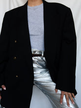 Load image into Gallery viewer, Black vintage blazer