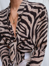 Load image into Gallery viewer, GERARD DAREL silk shirt