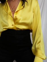 Load image into Gallery viewer, ESCADA silk shirt