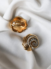 Load image into Gallery viewer, "Storm" vintage earrings