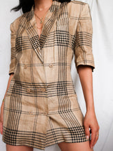 Load image into Gallery viewer, LOUIS FERAUD linen vest
