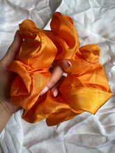 Load image into Gallery viewer, « Sunflower » silk scrunchie