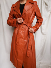 Load image into Gallery viewer, "Harr" leather trench