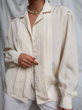 Load image into Gallery viewer, "Hana" ivory shirt