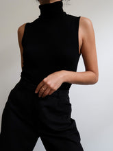 Load image into Gallery viewer, KOOKAÏ black top