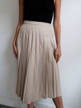 Load image into Gallery viewer, "Nina" pleated skirt