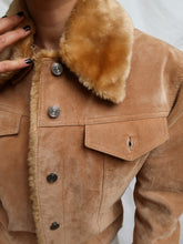 Load image into Gallery viewer, "Sandy" leather vest