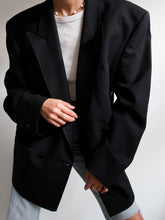 Load image into Gallery viewer, Smoking black blazer