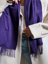 Load image into Gallery viewer, Cashmere purple scarf