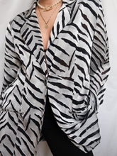 Load image into Gallery viewer, "Tiga" soft blazer