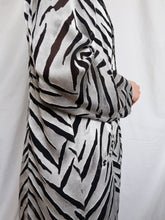 Load image into Gallery viewer, "Tiga" soft blazer