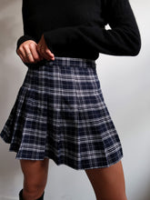 Load image into Gallery viewer, School pleated skirt