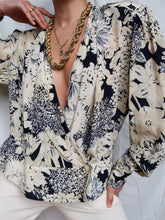 Load image into Gallery viewer, "Jana" silk blouse