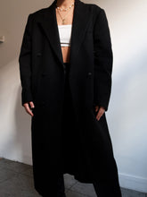 Load image into Gallery viewer, Super Black coat