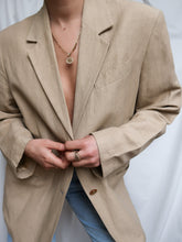 Load image into Gallery viewer, "Montaigne" beige blazer