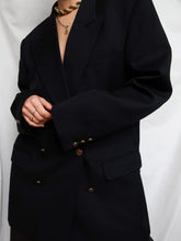 Load image into Gallery viewer, Navy blue blazer