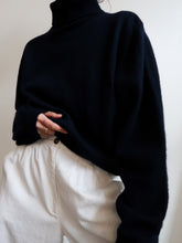 Load image into Gallery viewer, "Navy" cashmere