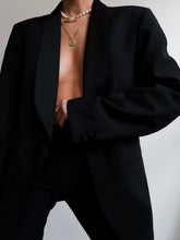 Load image into Gallery viewer, Black blazer