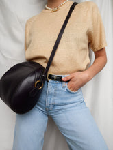 Load image into Gallery viewer, DELVAUX vintage bag